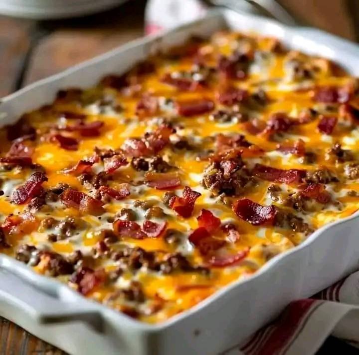 Low-Carb Bacon Cheeseburger Casserole Recipe 457396261_495718736740579_1105105267859711243_n
