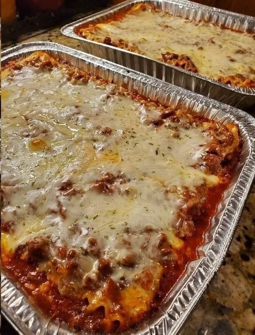Mexican Taco Lasagna: A Delicious Twist on Classic Lasagna 465749246_122192859626234383_138493624550044463_n